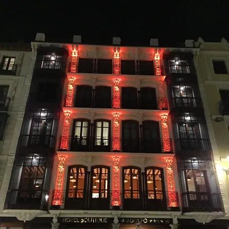 Boutique Adolfo