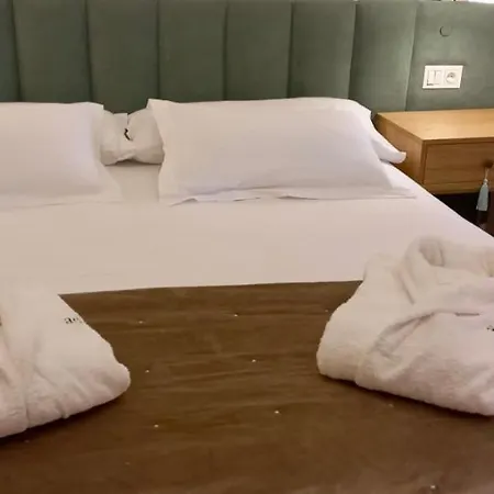 Hotell Boutique Adolfo 4*