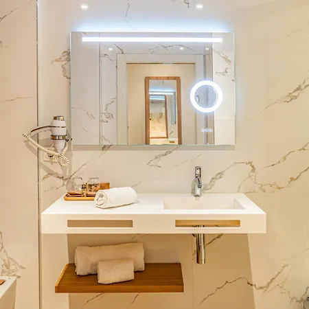 Boutique Adolfo Толедо