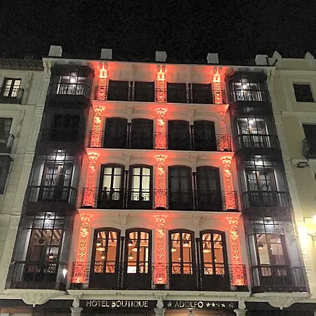 Boutique Adolfo